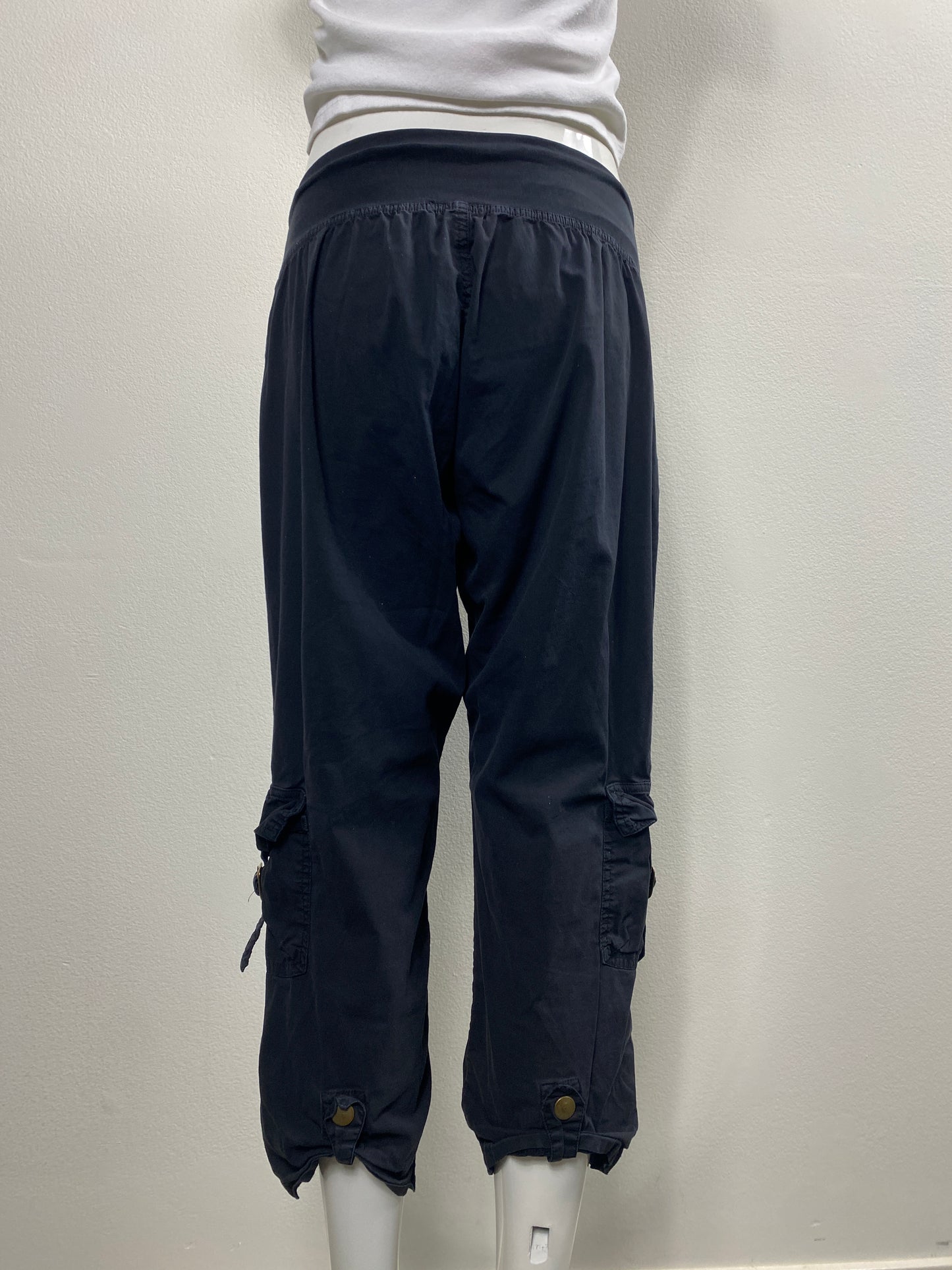 Black Cargo Capri