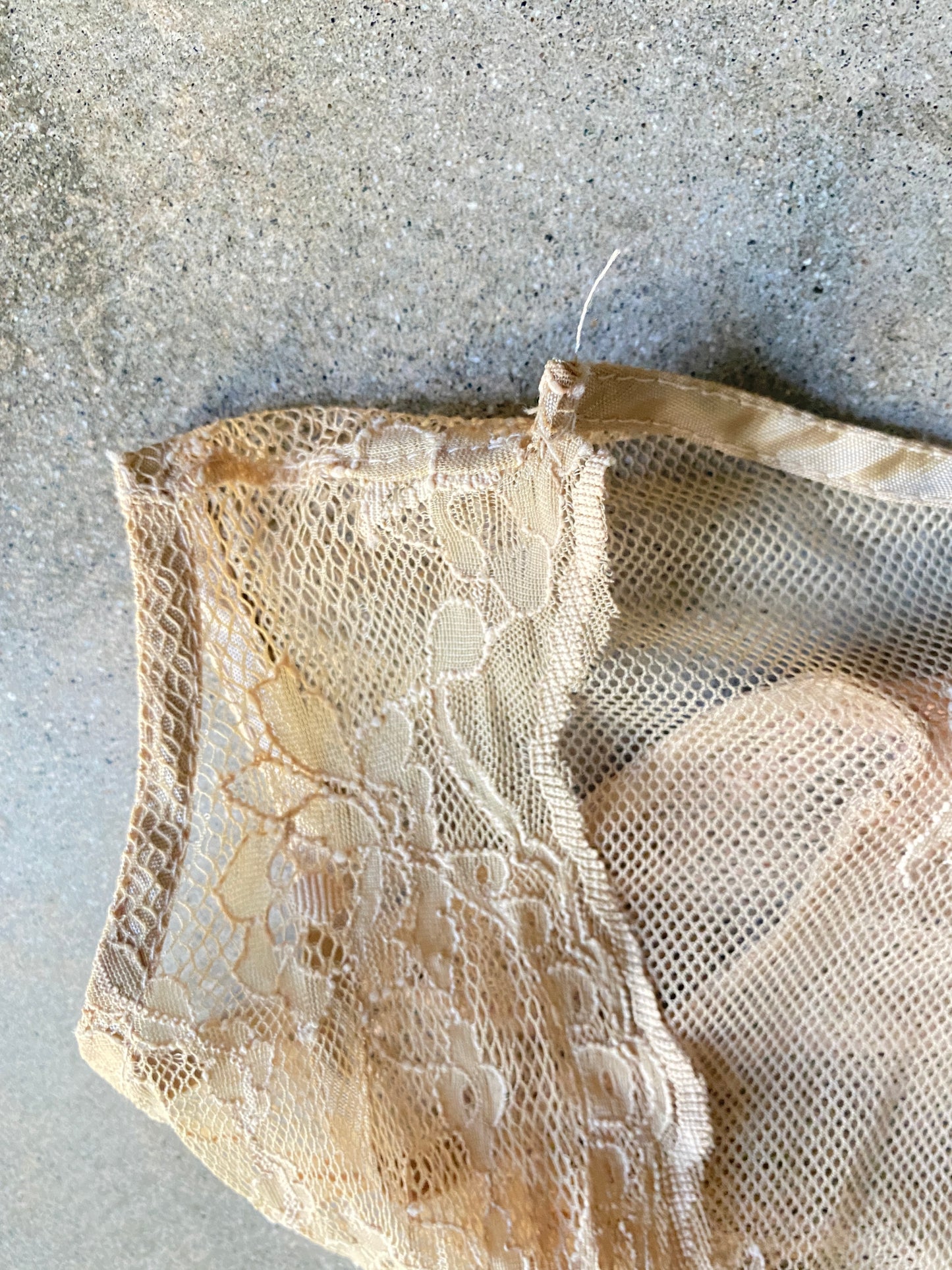 00's Bebe Moda Nude Lace Midi Dress