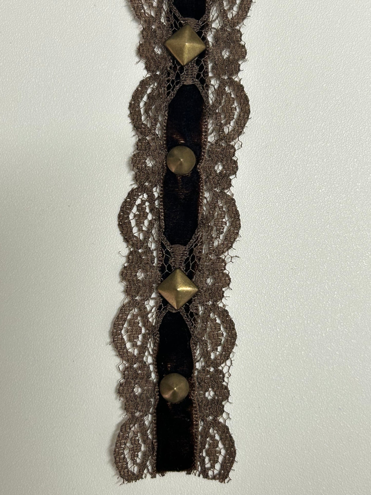 Jewel Earth Trim