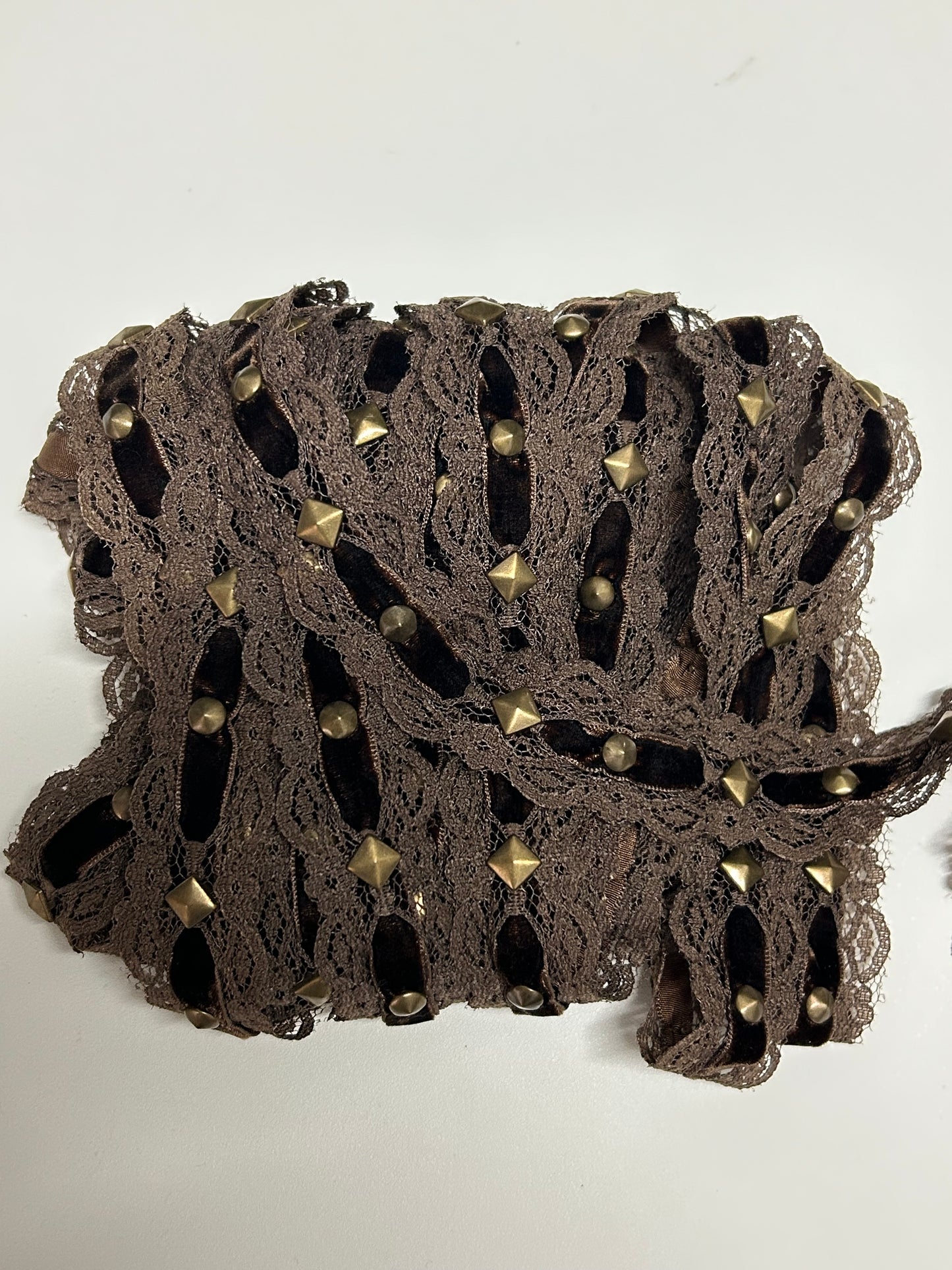Jewel Earth Trim