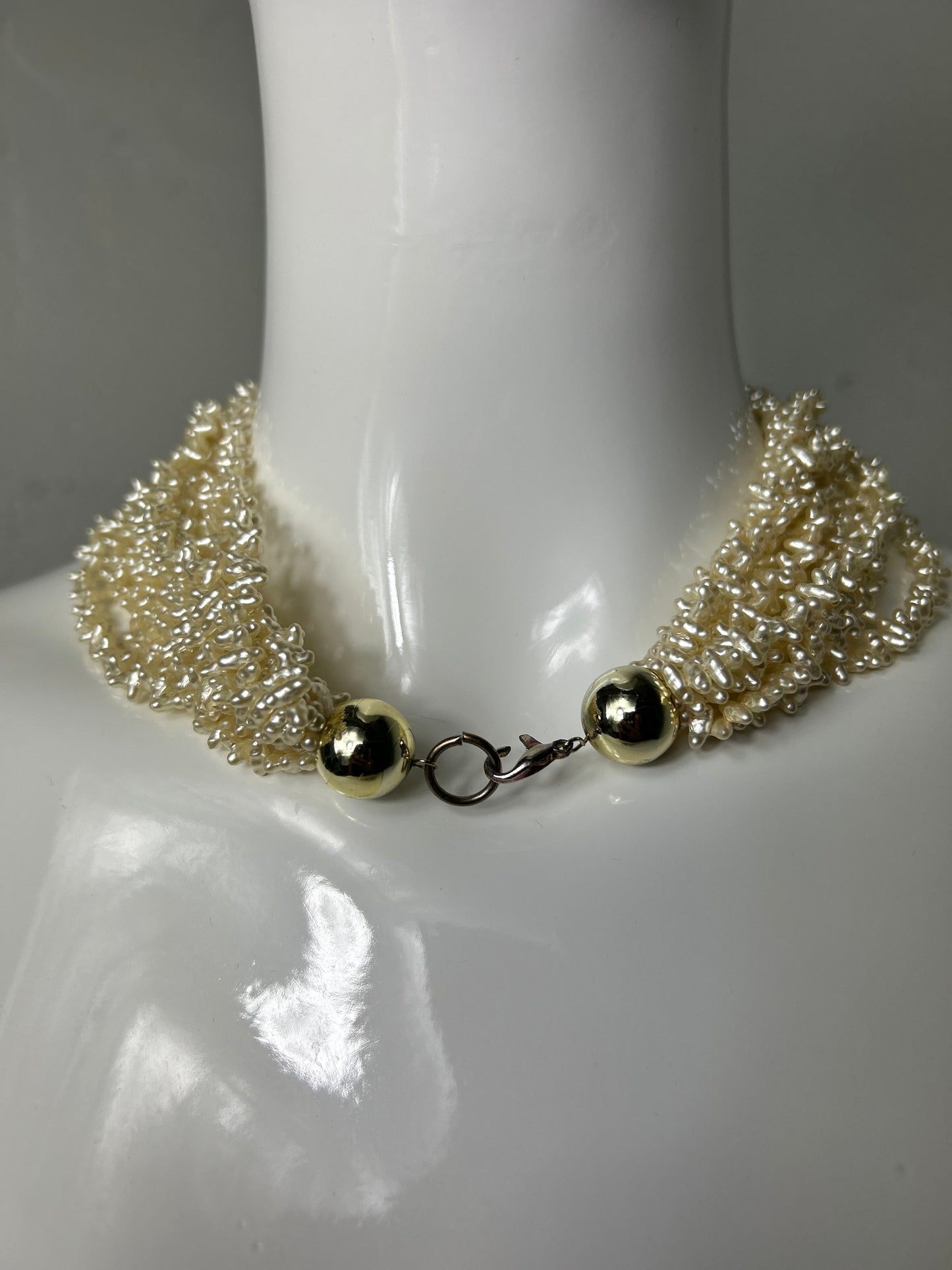 Iridescent Faux Pearl Layered Choker